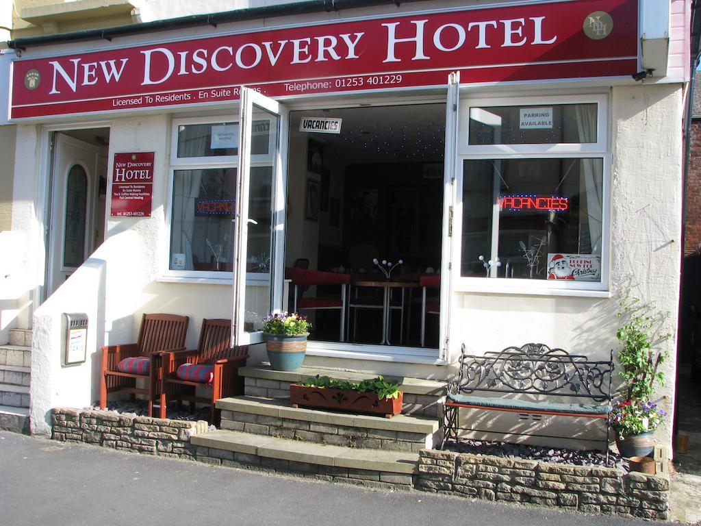 Myroomz New Discovery Hotel