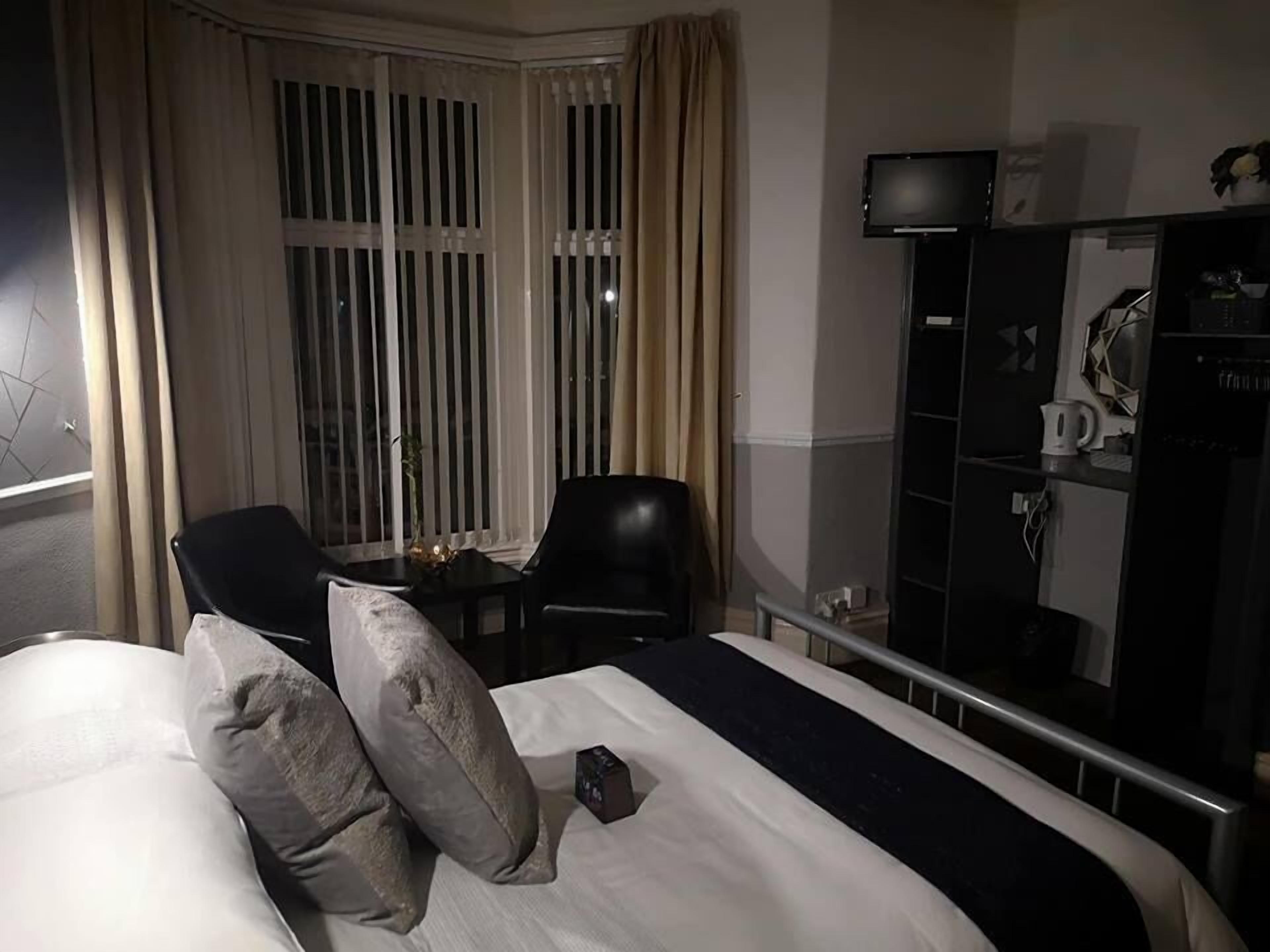 Lynbar Hotel - Blackpool