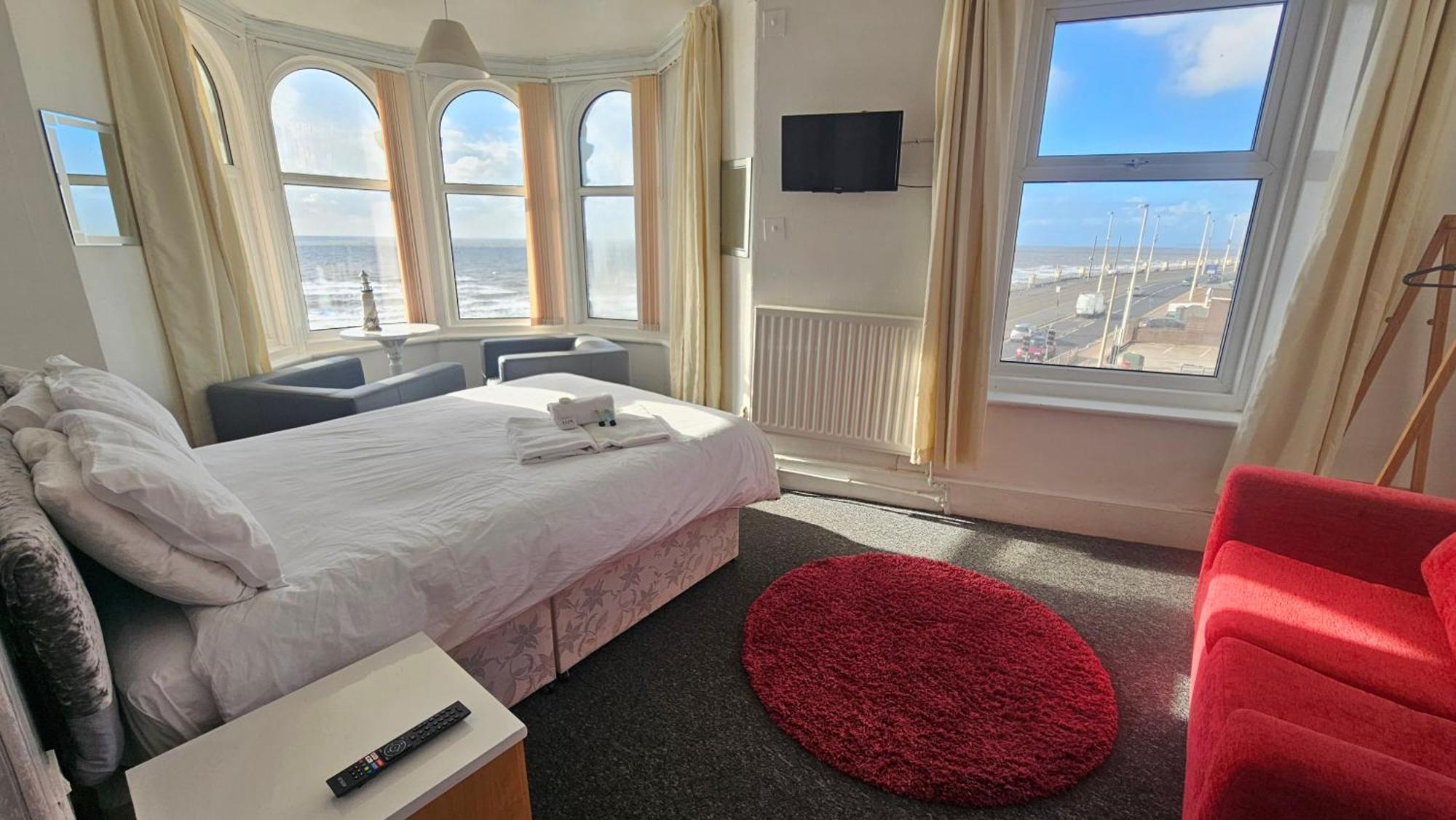 Bowies Lodge - Blackpool