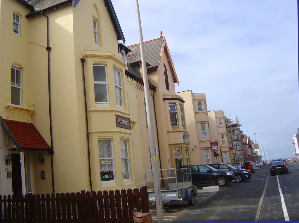 Tuxford House